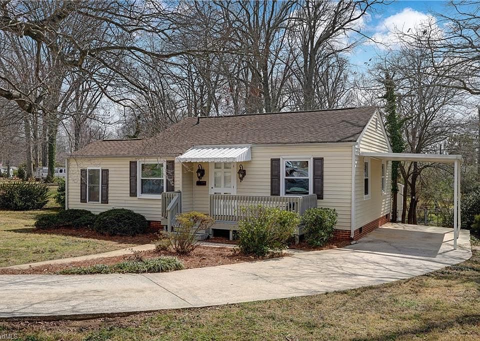 1st image of 2735 Robin Hood Dr