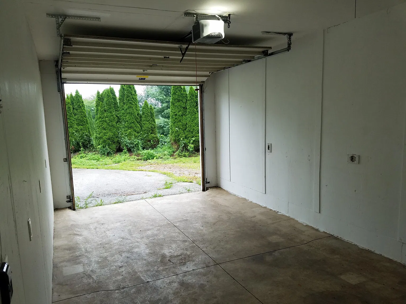 3 bed, 1570 sqft, $1,700 — Photo 4