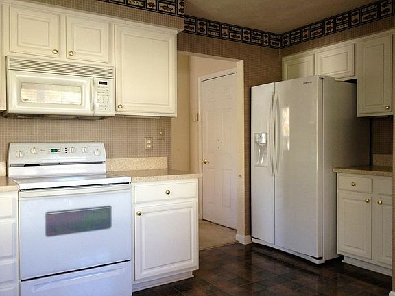 5th image of 109 Hadlock Ct