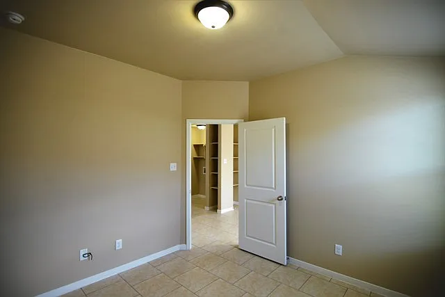 4306 Ivory Ln — Photo 8
