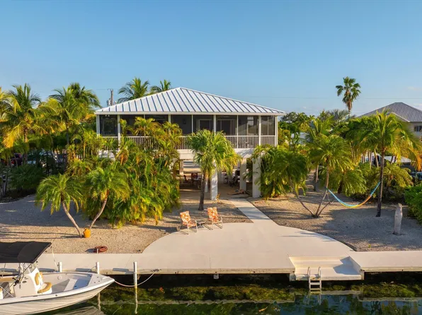 17055 Kingfish Ln W, Summerland Key, FL 33042