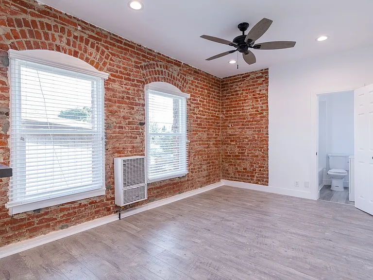3048 W 12th Street — Photo 21