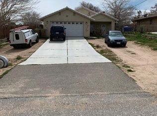 17461 Olive St, Hesperia, CA 92345