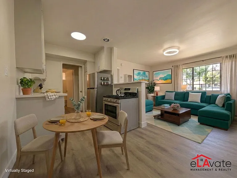 3430 W 63rd St #7 — Photo 3