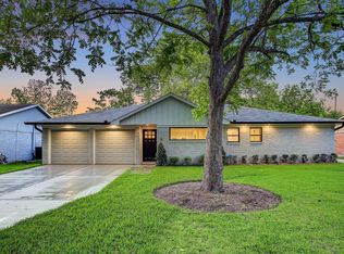 5810 Ettrick Dr, Houston, TX 77035
