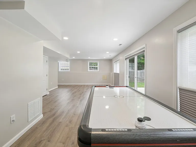 713 Mimosa Cove Rd — Photo 30
