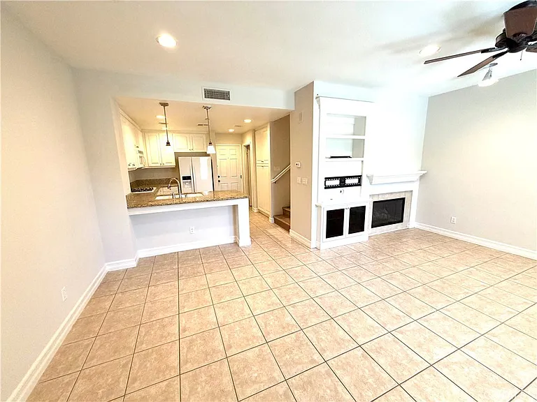 108 Calle Campanero — Photo 4