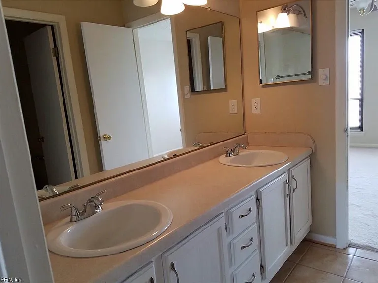 3647 Smokey Chamber Dr — Photo 9