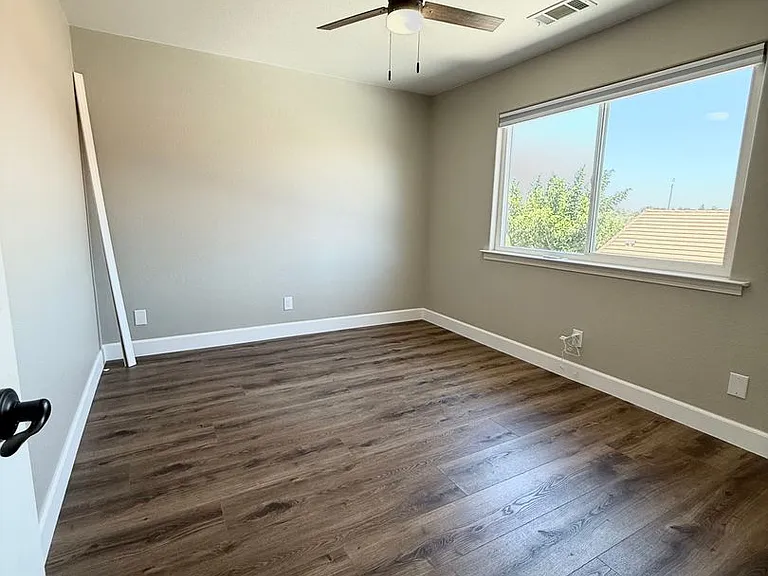 1019 Nanette Ln — Photo 31