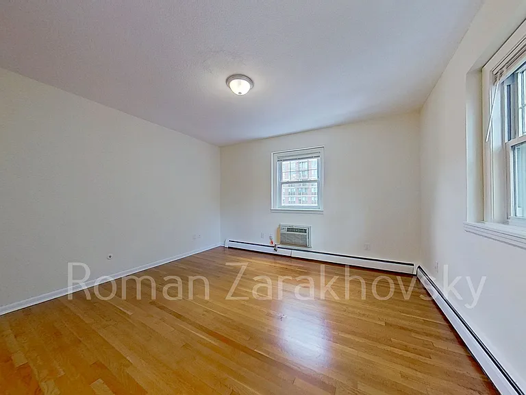 7 Wade St #6 — Photo 20
