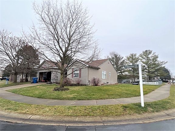 3rd image of 990 Princeton Dr