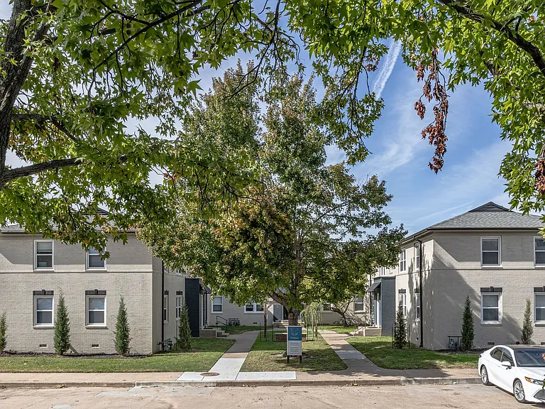 Everly Apartments on Cherry Street — Photo 31