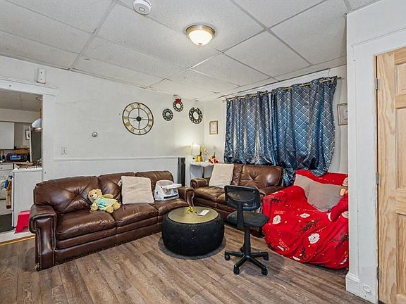 2nd image of 5 Dublin St