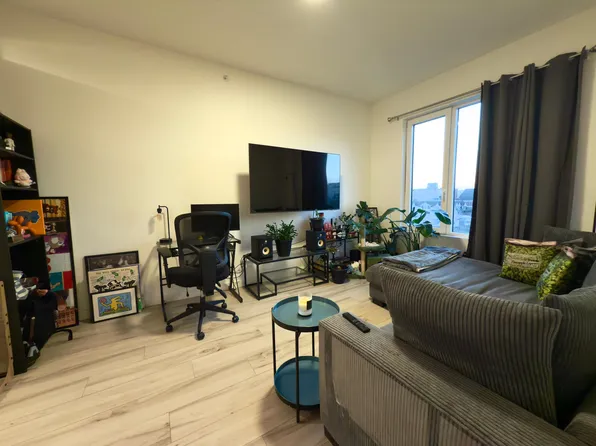 2718 Church Avenue image 1 of 15