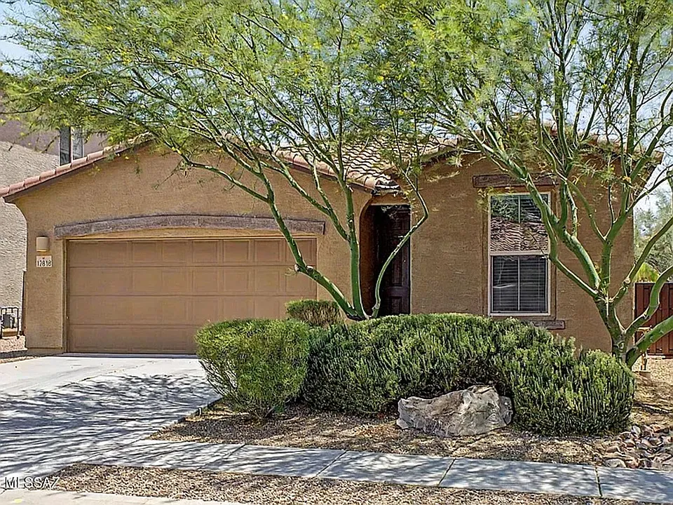 12818 N Dutch Dr