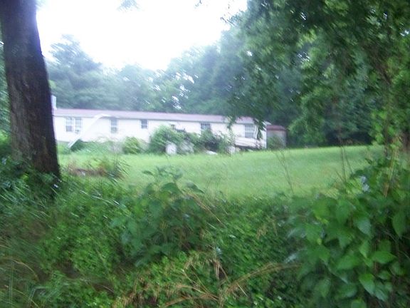 2nd image of 2552 Louisville Loop