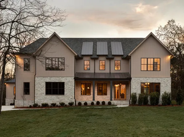 2009 Cromwell Dr, Nashville, TN 37215