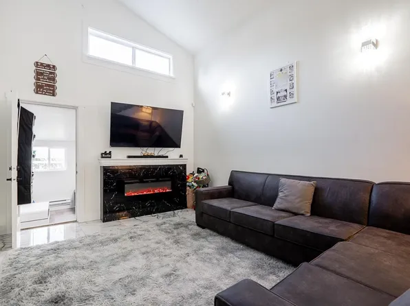 13941 80a Ave, Surrey, BC V3W 6P5