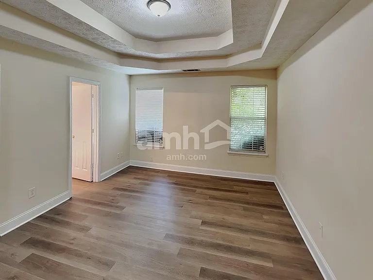 1365 Morrow Dr — Photo 10