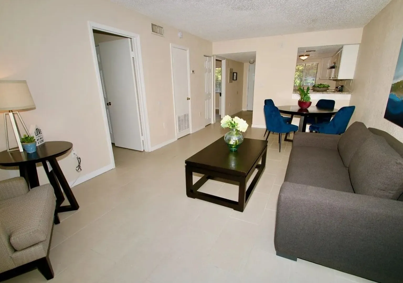 Fairways Unit 19 — Photo 4