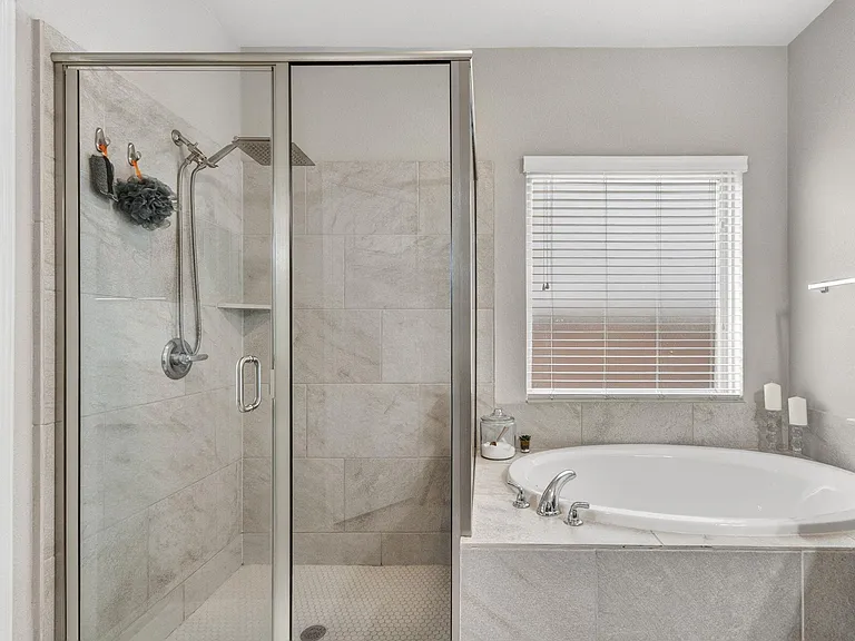 209 Lacey Oak Loop — Photo 18