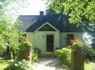 29 Rose Ln, Danbury, CT 06811