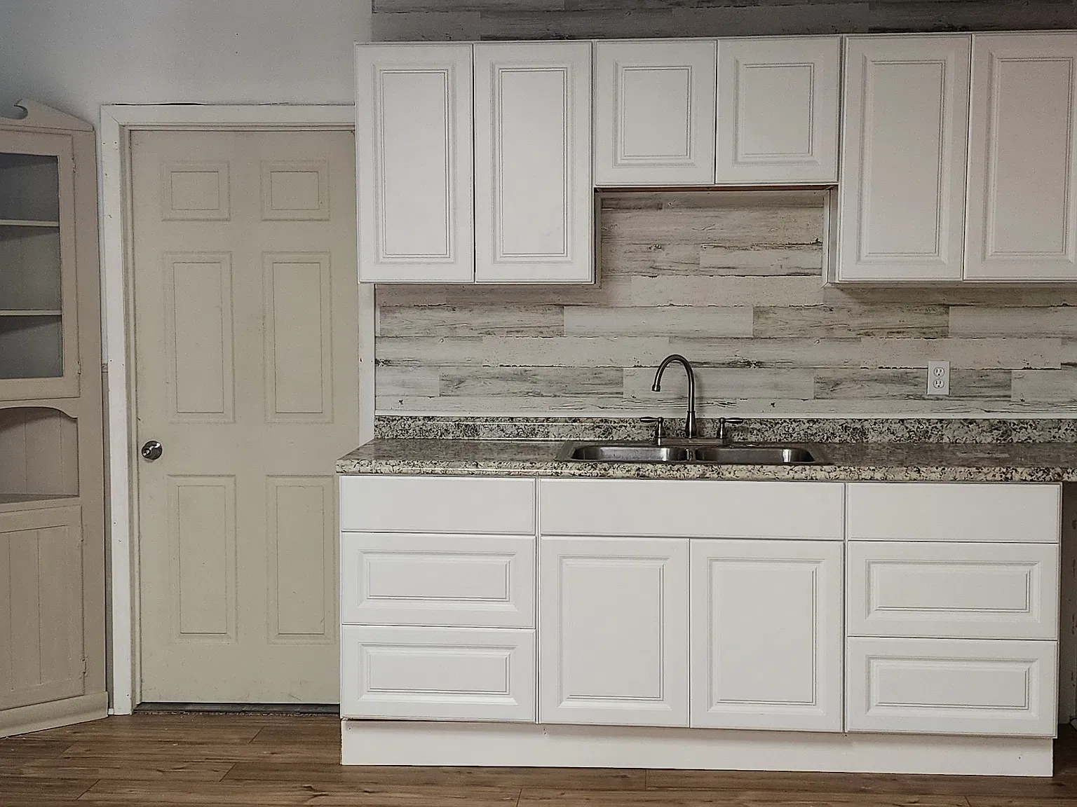 1 bed, 600 sqft, $800 — Photo 1