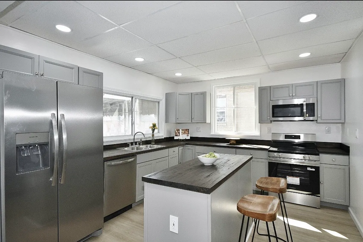 4 bed, 2016 sqft, $1,500 — Photo 4