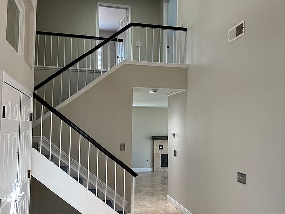 2nd image of 1112 Paseo Entrada