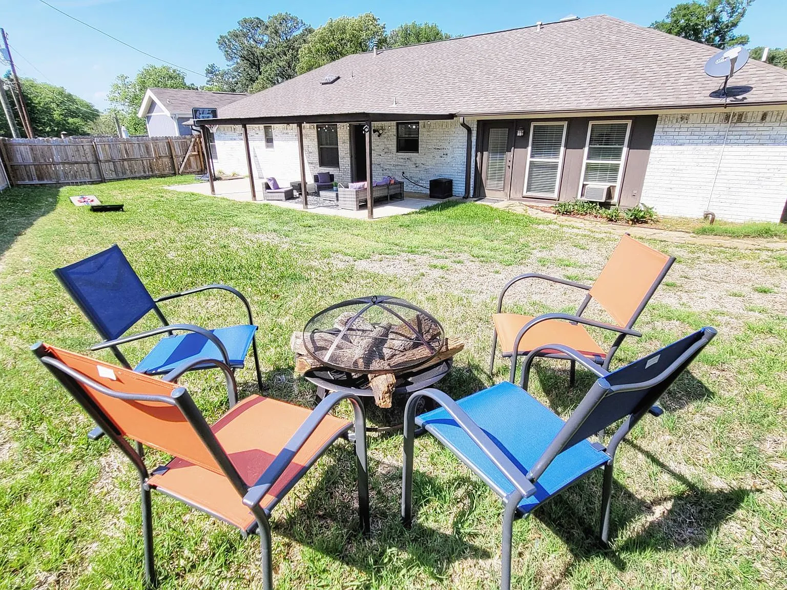 4 bed, 1964 sqft, $4,000 — Photo 4