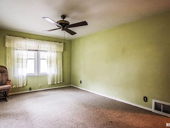 4th image of 721 E Buerkin Ct