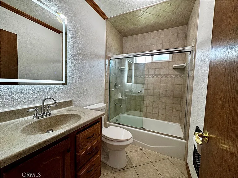 14414 Studebaker Rd — Photo 15