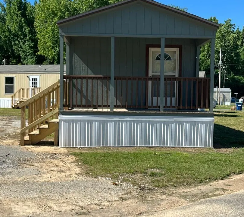 1609 Dena Dr