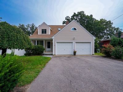 145 Lakeshore Dr, Blackstone, MA, 01504