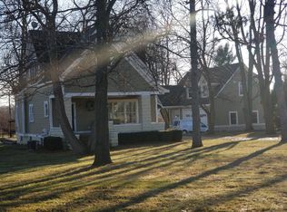 22140 Armada Ridge Rd, Armada, MI 48005