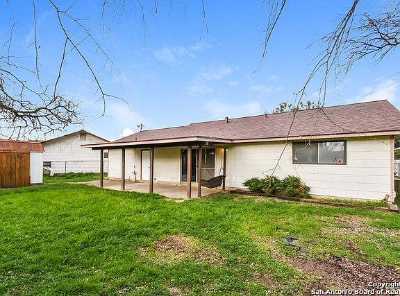 5th image of 1113 Vicki Lynn Dr