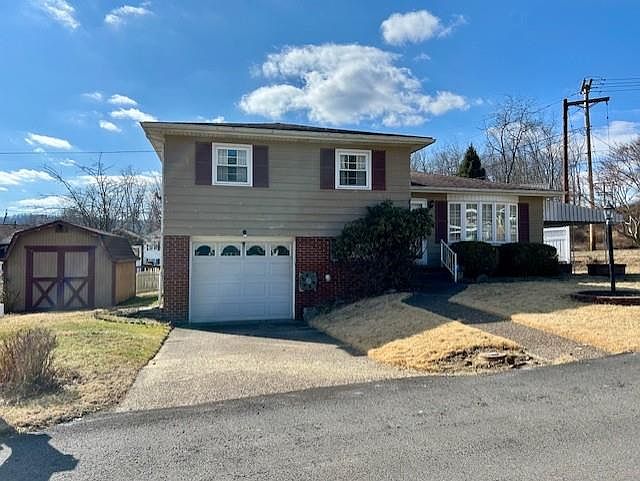 1st image of 200 Simmons Drive
