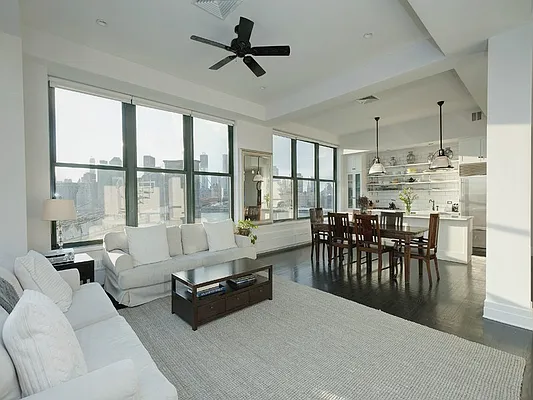 Sold by Sotheby's International Realty | media 2