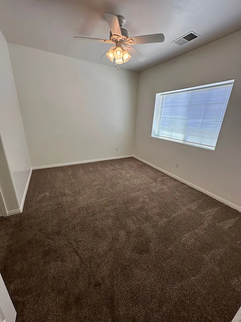 3619 Pine Meadow Drive Bakersfield, CA 93308 — Photo 4