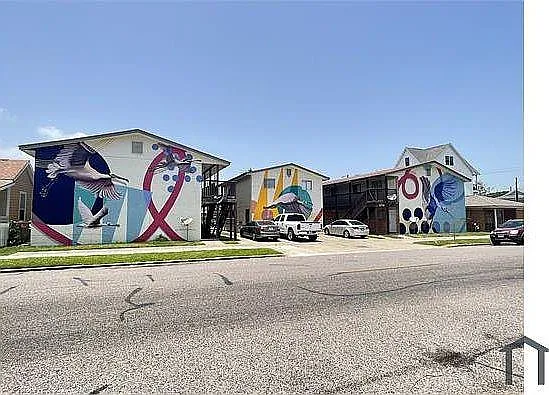 2 bed, 1.0 bath, $1,500 — Photo 2