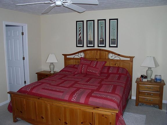 4th image of 2082 E Waters Edge Dr
