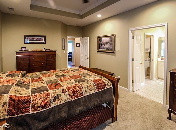 5th image of 2805 Turfway Dr