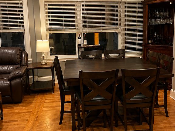 2nd image of 17 Westglow St #17
