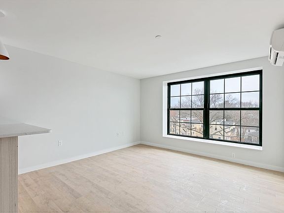 3rd image of 10 Soden St #402