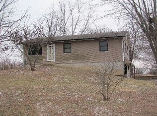 409 Rathburn St, De Soto, MO 63020