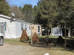 1040 Ranger Dr, Gladwin, MI 48624