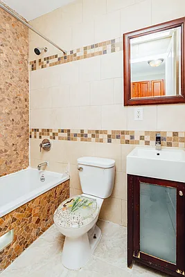 Rented by Nooklyn NYC LLC | media 26