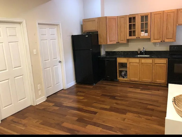 1525 W Girard Ave #2F — Photo 1