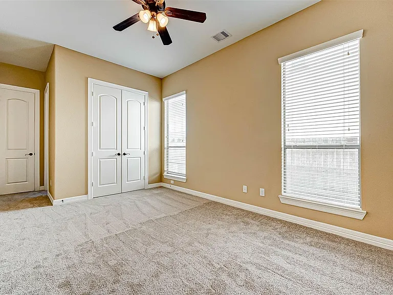 2914 Cotswold Ln — Photo 22