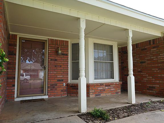 2nd image of 2609 Goddard Dr